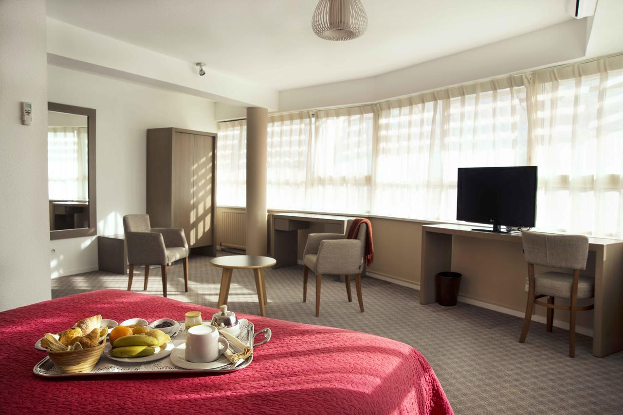 Hotel Biarritz Atlantique - Lycee Hotelier - Management School Ngoại thất bức ảnh